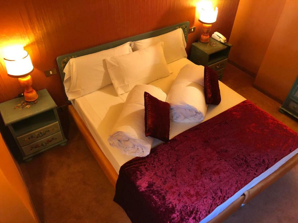 Hotel Punta Maquignaz بيريوِل تْشيرفينيا المظهر الخارجي الصورة